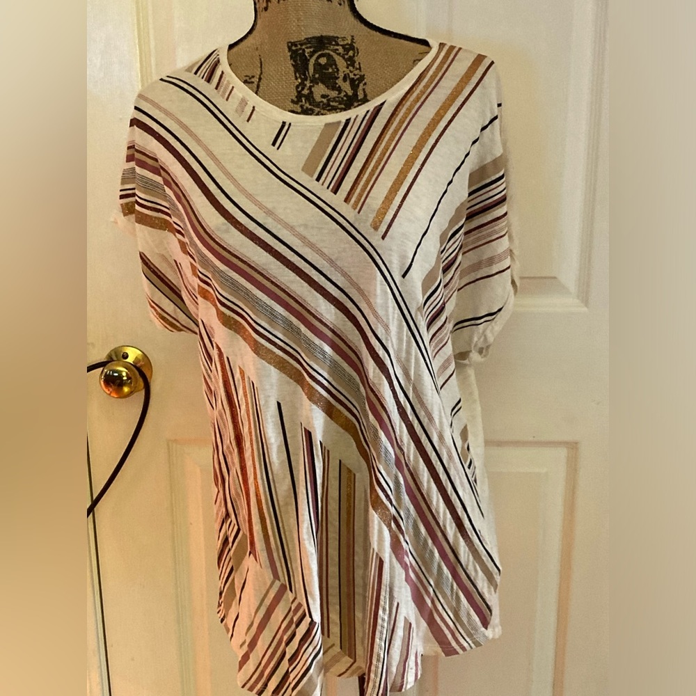Apt 9 decorative tee